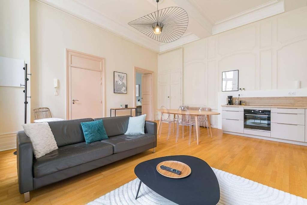 Apartamento Le Bressey Dijon Exterior foto
